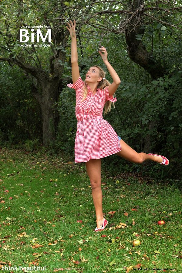 Злата, 21